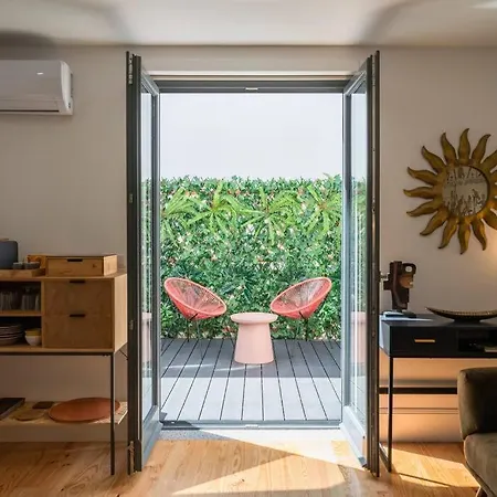 Patio De Flores Apartment